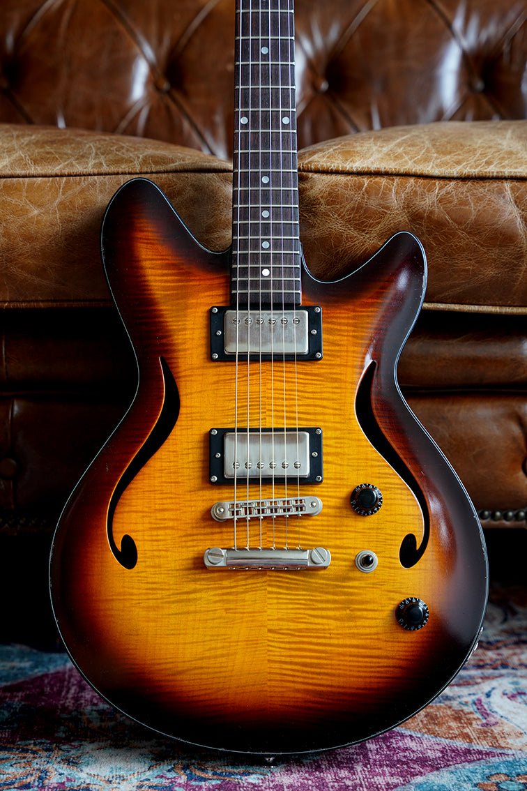 Marilyn - Maybach Guitars