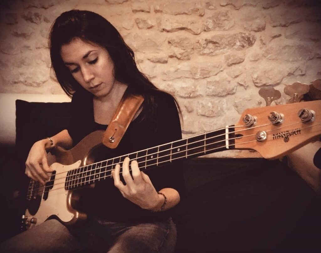 Emeline Fougeray with Maybach Motone Bass Playing a Song